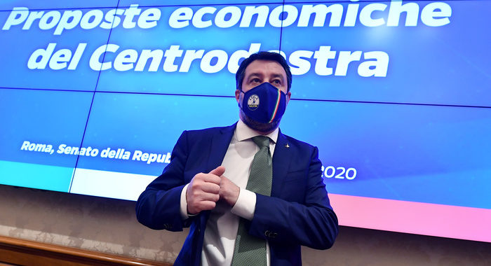 Governo:Salvini, faccia le cose oppure c’è il centrodestra