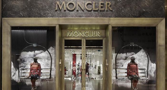 Moncler acquisisce Stone Island