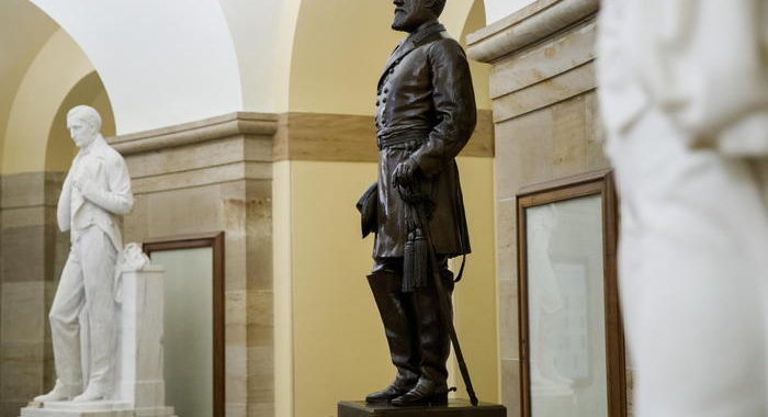 Razzismo: statua generale Lee rimossa dal Campidoglio