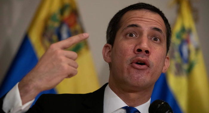 Venezuela: Guaidó, voto è ‘truffa’ con 30% di affluenza