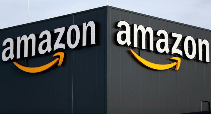 Amazon: 2 miliardi per case popolari in tre città Usa