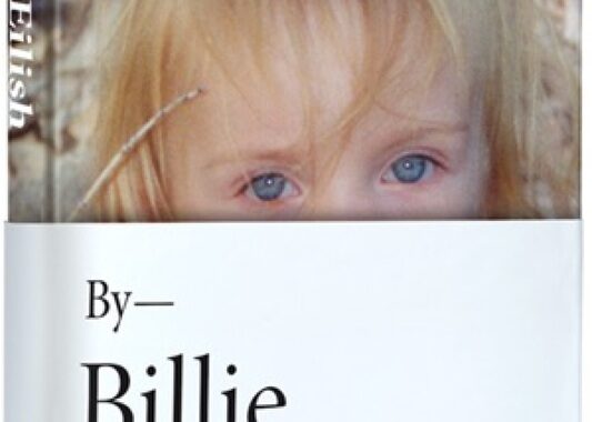 Billie Eilish, il primo libro ufficiale con foto inedite