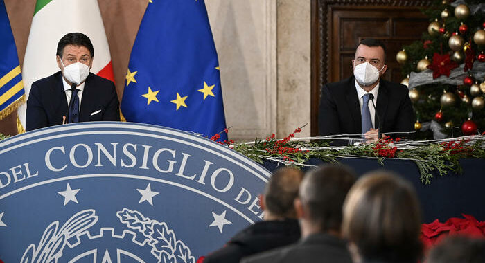 Copasir chiede audizioni Conte, Renzi e Casalino