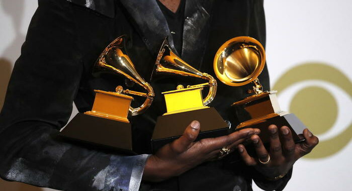 Covid: cerimonia dei Grammy rinviata, non piu’ 31 gennaio