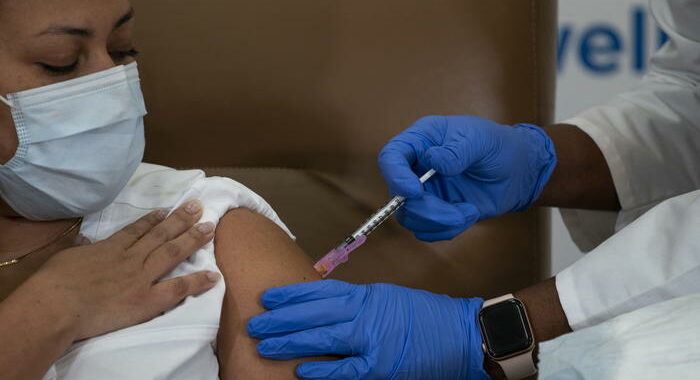 Covid: in Usa 9,3 milioni americani vaccinati