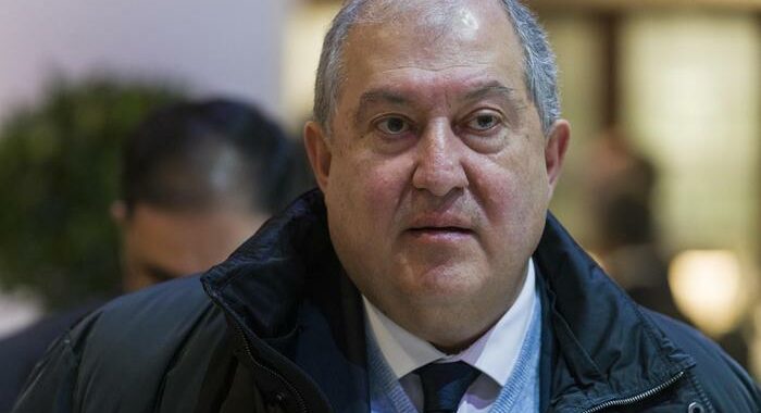 Covid: presidente armeno Sarkissian positivo