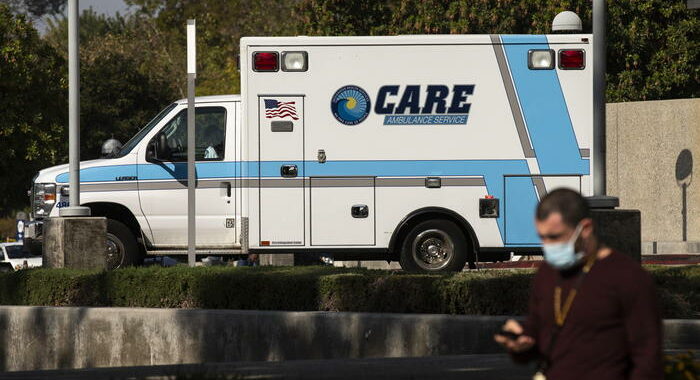 Covid: Usa, record di 3.865 decessi in 24 ore