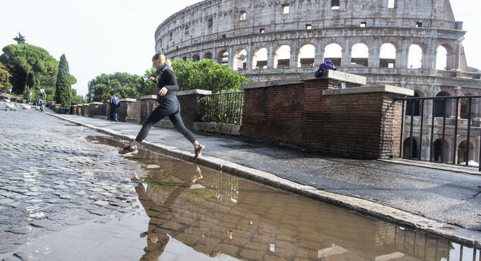 Da Federalberghi petizione al Governo, “Salvate il turismo”