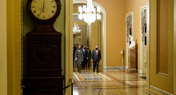 Impeachment al Senato, ‘Trump minaccia per democrazia’