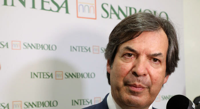 Intesa Sanpaolo, 2021 a 2 facce per Italia, pil +4,7%