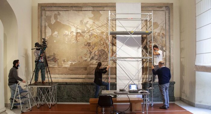 MANN, restauro del grande Mosaico di Alessandro da Pompei