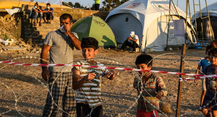 Migranti: Msf, Grecia conferma piombo in nuovo campo Lesbo