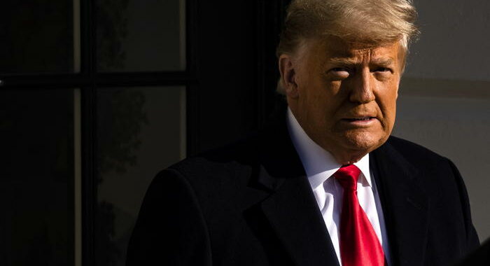 Usa: Cnn, Trump discute grazia a figli e se stesso