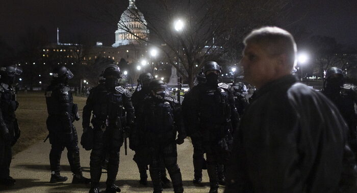 Usa: polizia, altre 3 persone morte durante proteste