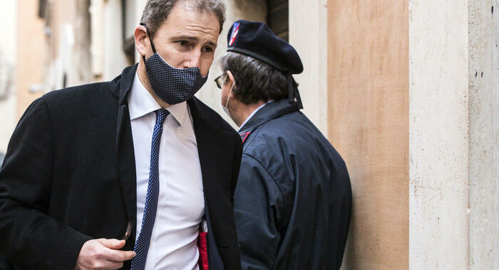 Governo: Casaleggio, verso cittadinanza digitale