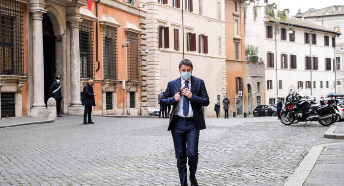 Governo: Renzi “Ora al volante c’è Draghi, io mi rilasso”