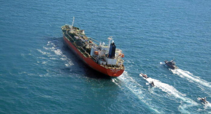 Iran, rilasciato equipaggio del cargo sudcoreano sequestrato
