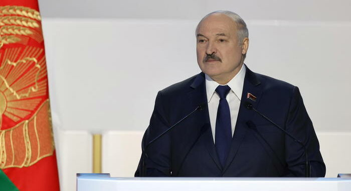 Lukashenko,si prepara riforma Costituzione, poi referendum