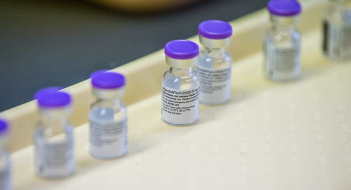 Ordine Bologna, sanzioni per medici contrari ai vaccini