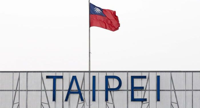 Taiwan: nave guerra Usa attraversa stretto, prima con Biden