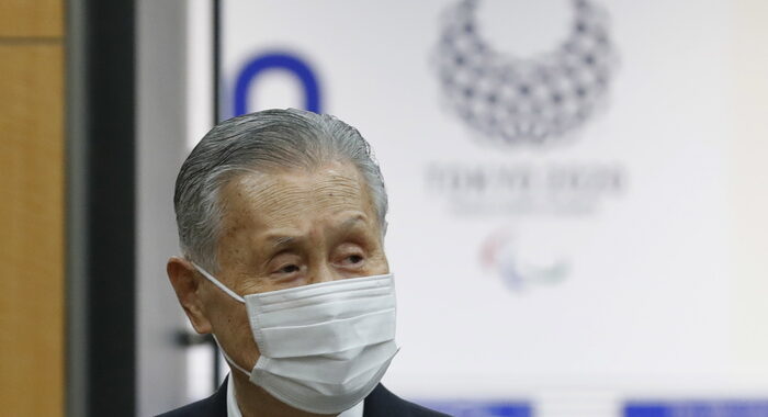 Tokyo 2020: presidente Mori si scusa per commenti misogini