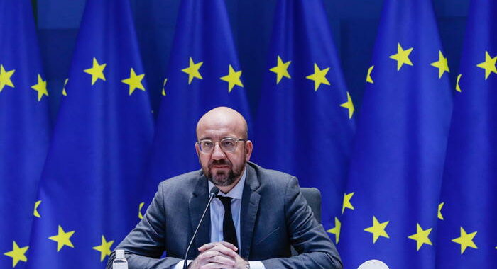 5 leader Ue a Michel, ‘disparità su dosi, convochi summit’