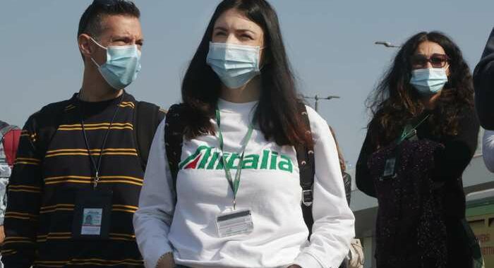 Alitalia: Durigon, stipendi pagati nei prossimi giorni