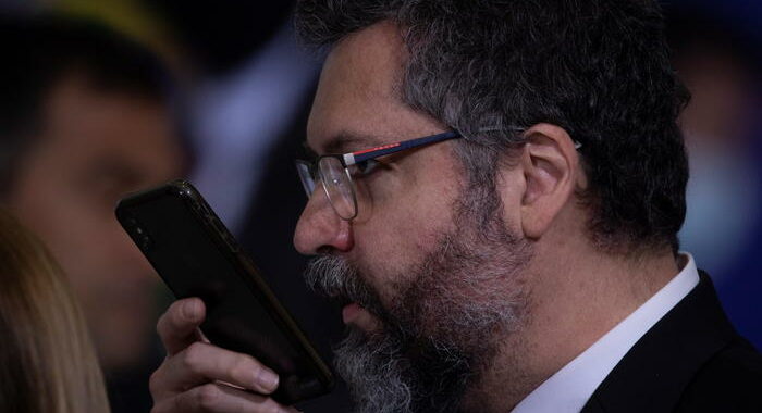 Brasile: media, si dimette ministro degli Esteri