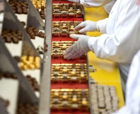 Consumo di cioccolato in Svizzera cala ai minimi da 40 anni