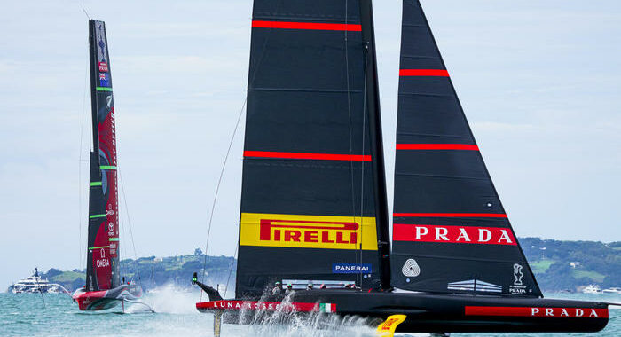 Coppa America: al via gara 5, parte bene Luna Rossa