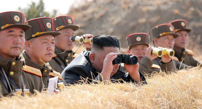 Corea Nord effettua test missilistici, prima sfida a Biden