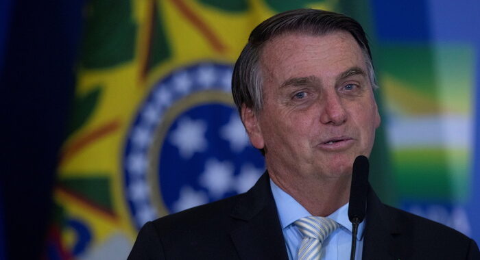 Covid: Bolsonaro contro lockdown, ‘basta piagnistei, uscite’