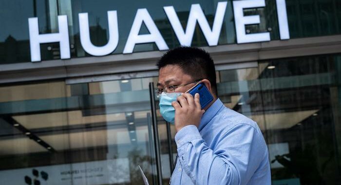 Huawei: nel 2020 +3,2% utili malgrado stretta Usa