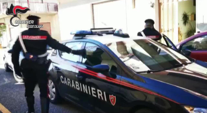 ‘Ndrangheta:mani cosche su Asp Reggio Calabria, 14 arresti