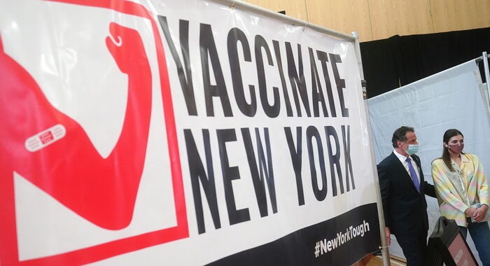 New York lancia il primo ‘passaporto vaccinale’ Usa