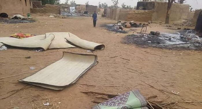 Niger: massacro jihadista, uccise 137 persone