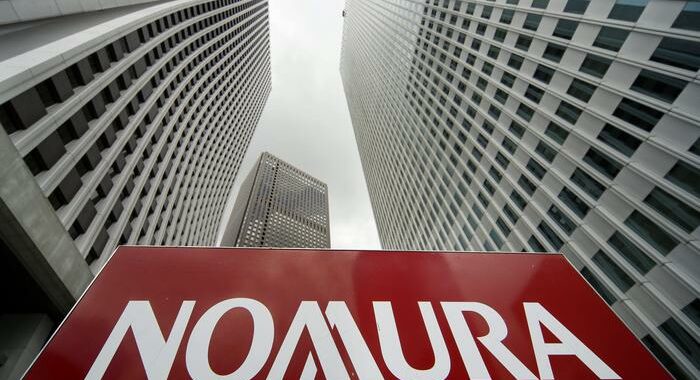 Nomura perde 2 miliardi con hedge fund Usa e crolla in Borsa