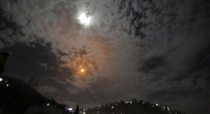 Siria: Sana,contraerea risponde a attacco Israele su Damasco
