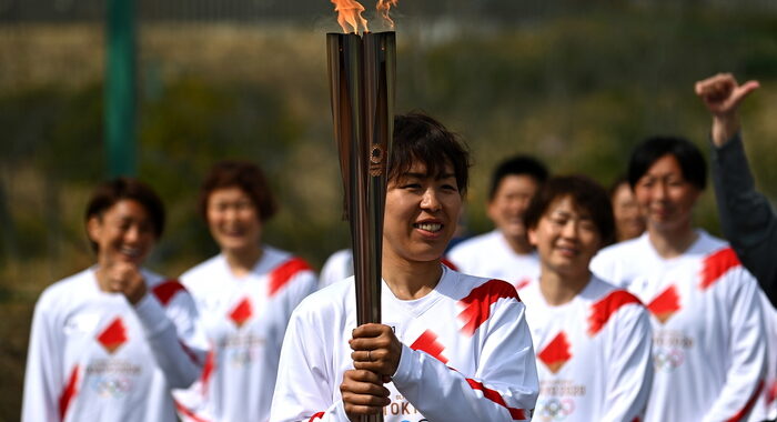 Tokyo 2020, al via staffetta fiamma olimpica da Fukushima