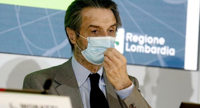 Vaccini: Fontana cambia vertici società Aria