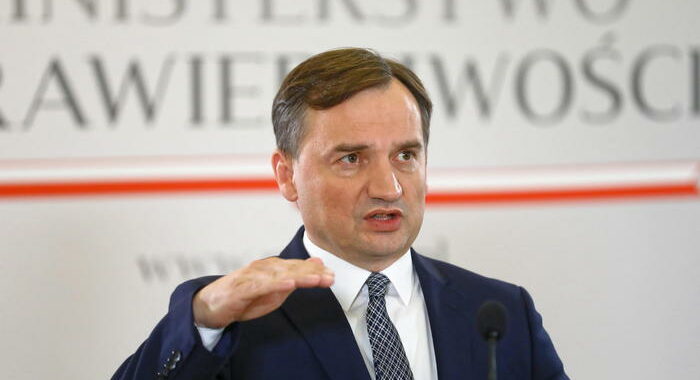 Varsavia,ricorso commissione Ue senza fondamento giuridico