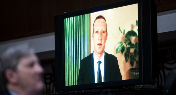 Zuckerberg, Facebook non responsabile attacco Congresso Usa