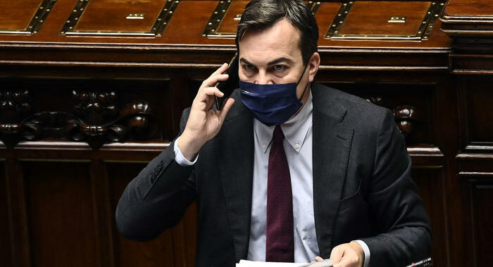 Amendola a Salvini, non puoi stare a governo e opposizione