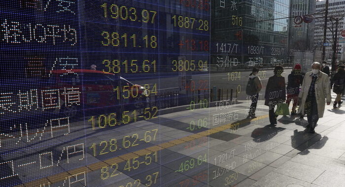 Borsa: Tokyo, apertura poco variata (+0,10%)