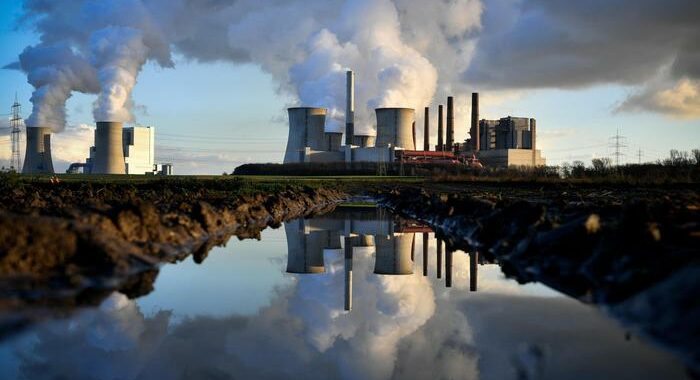 Clima: Ue ridurrà emissioni di almeno il 55% entro il 2030