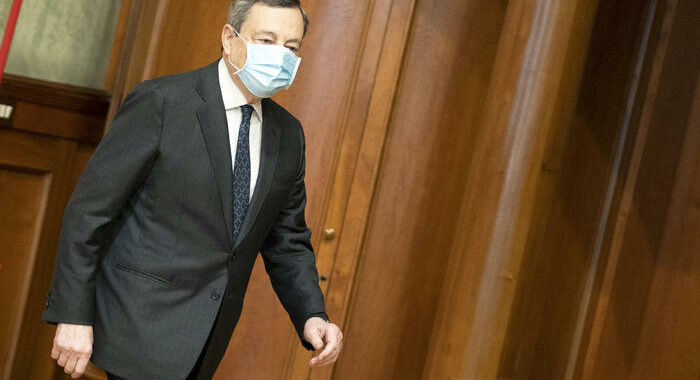 Covid: intellettuali a Draghi, ‘liberi tutti’ insensato