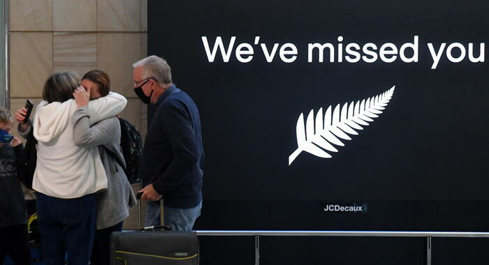 Covid: Nuova Zelanda, impiegato aeroporto Auckland positivo