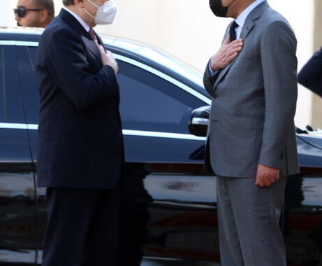 Draghi giunto a Tripoli con Di Maio