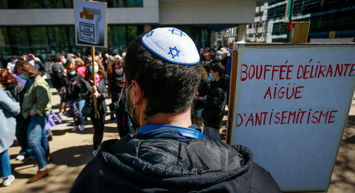 Ebrea uccisa a Parigi, proteste a Tel Aviv, Roma e New York