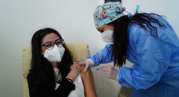 Giannelli, vaccinato l’80% del personale scolastico